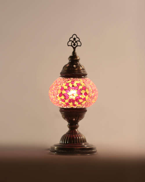 Dare to Be Epic: Mosaic Table Lamp Red
