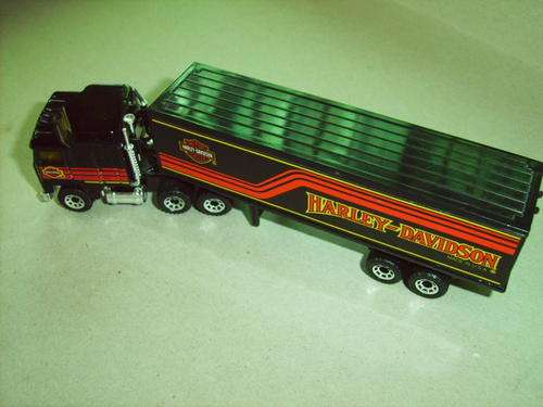 HARLEY DAVIDSON TRUCK