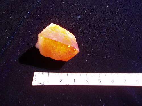 Citrine quartz crystal point, only one available !
