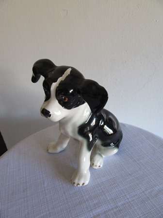 Gorgeous Sylvac Dog
