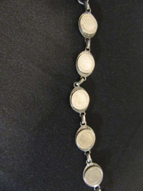 White Metal Coin Bracelet - Coin Juliana der Nederlanden