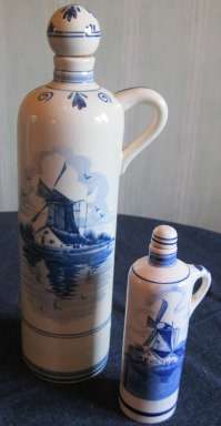 Delft Bottle with Stopper X2