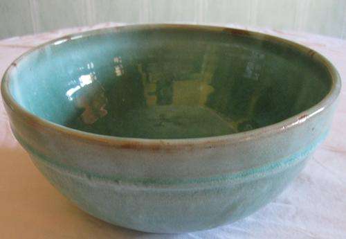 Beautiful Large Linn Ware Bowl