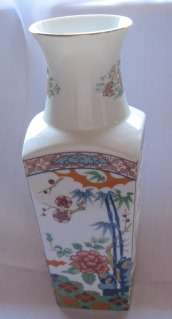 Stunning Miyako Imari Hand Painted Vase