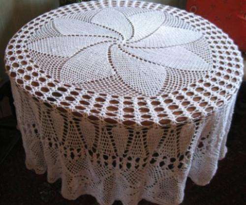 Large Vintage  Round Crotchet Tablecloth