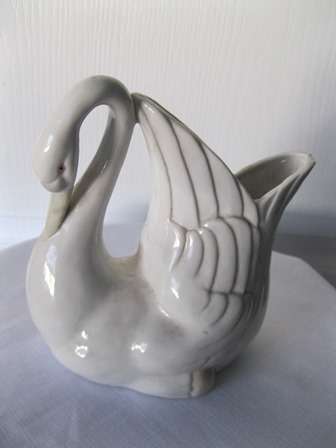 Vintage Swan Vase