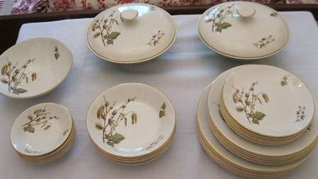 Ridgway Staffordshire England 33 Piece Dinner Service Pattern " Pussy Willow" Reduced