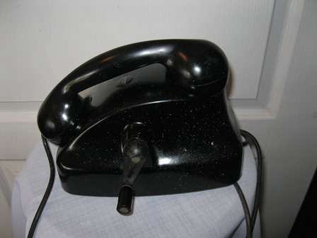 Vintage Bakelite Siemans Crank Up Phone