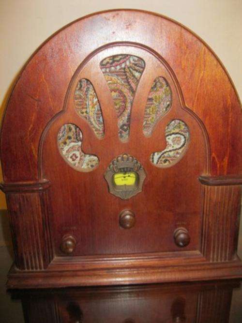 Stunning Vintage Retro  Radio