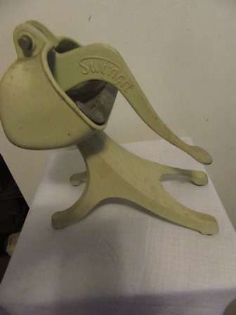 Vintage  Swingit Juicer