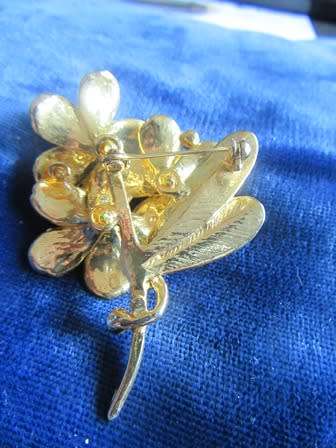 Faux Pearl and Diamante Brooch Gold Tone