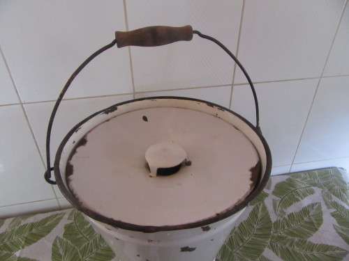 Vintage Enamel Bucket with Lid & Handel