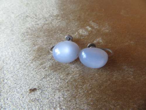 Vintage Mother of Pearl Screw in Earrings