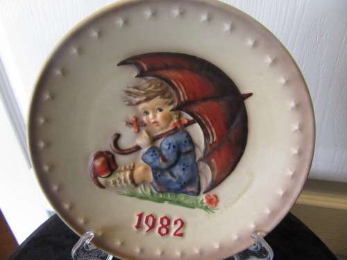 Hummel Aniversary Plate 1982