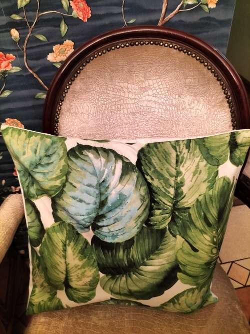 Green Leaf Cushion Cover