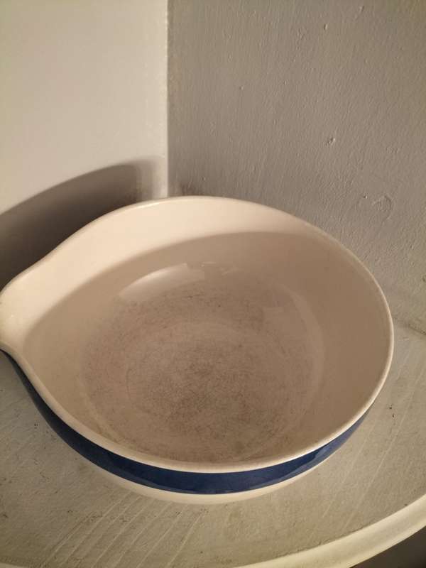 TG Green  Church Griesley Sonoma Cream & Blue Rim Pouring Mixing Bowl