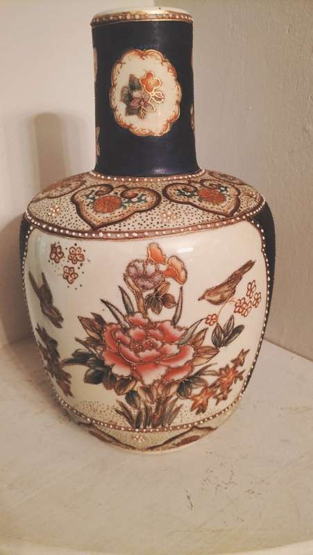 Imari Style Japanese Vase