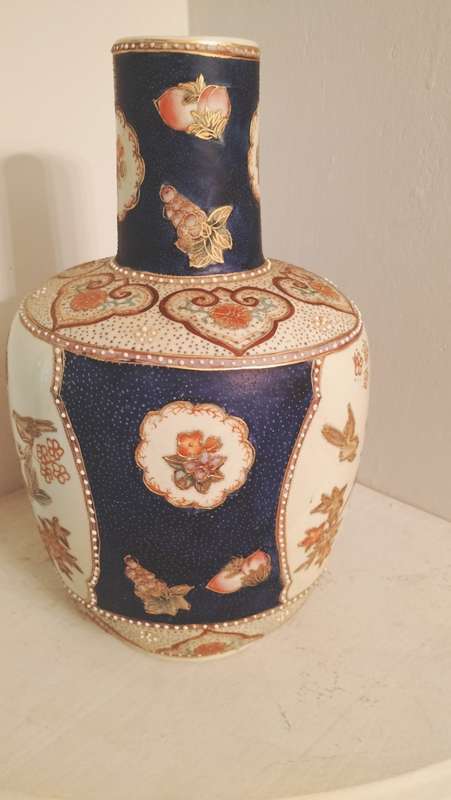 Imari Style Japanese Vase