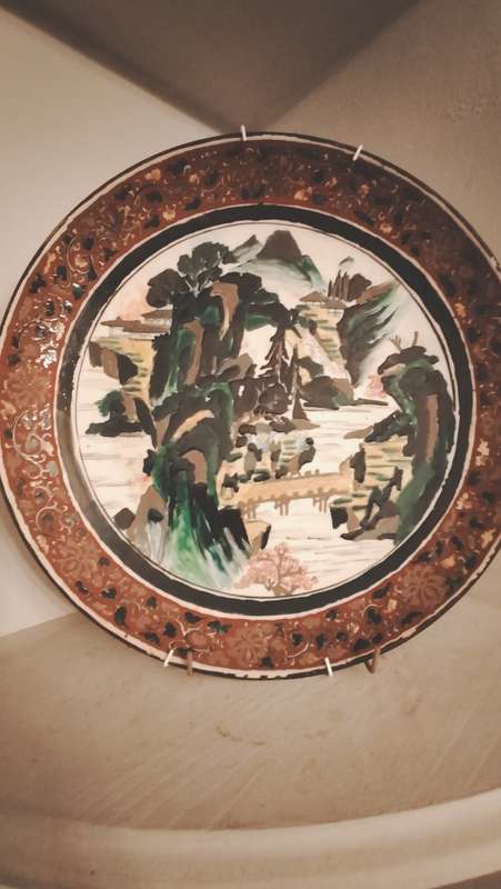 Large Oriental  Decorative Plate