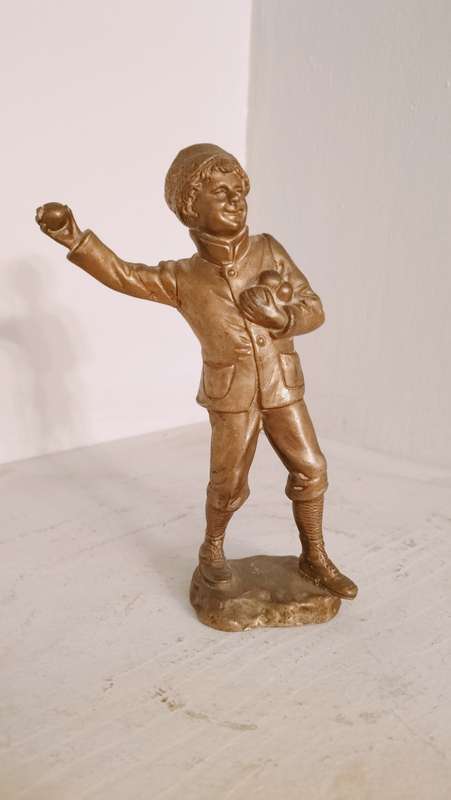 Bronze Gilded Statue of A Boy Throwing Snowballs