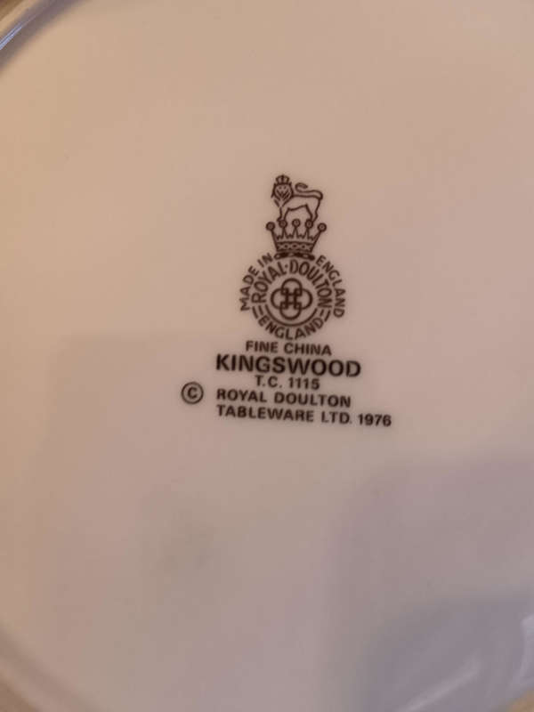 Royal Doulton Kingswood 5x Trios & Sugar Basin