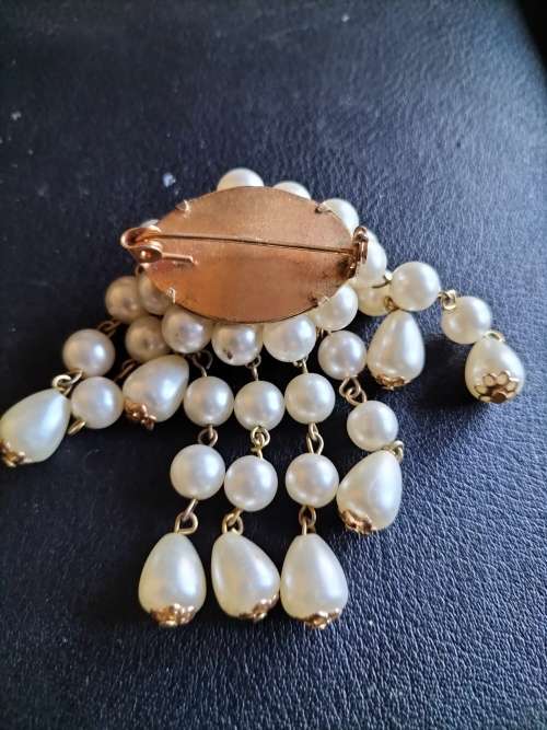 Vintage Faux Pearl Cluster Brooch