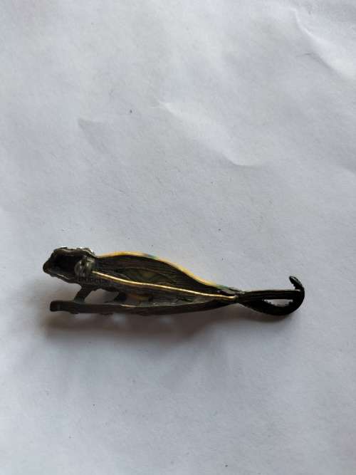 Vintage Honey Cameleon Brooch