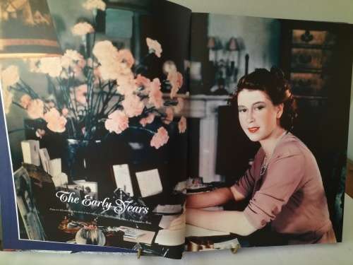 Queen Elizabeth 11 Commemorating The Diamond Jubilee Limited Edition Book 1852 - 2012