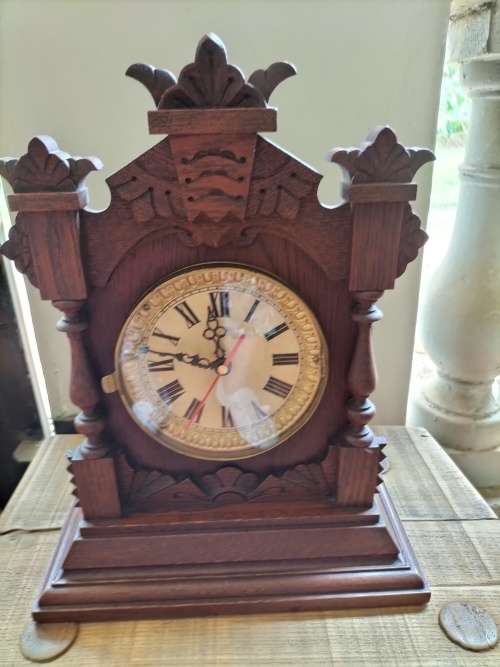 Wooden Bracket Mantel Clock