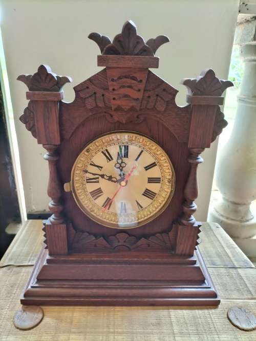 Wooden Bracket Mantel Clock