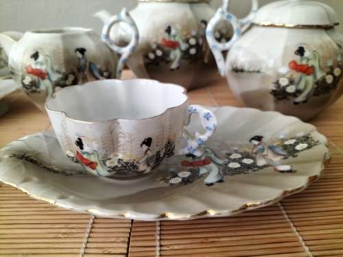 Japanese Kutani Teaset with Sandwich Saucers 11pieces