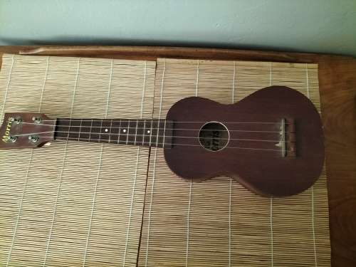 Vintage Morris Ukulele made in Japan