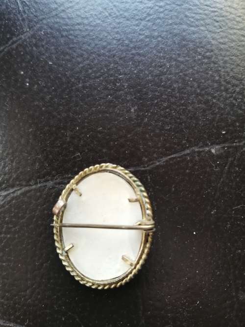 Cameo Shell Brooch