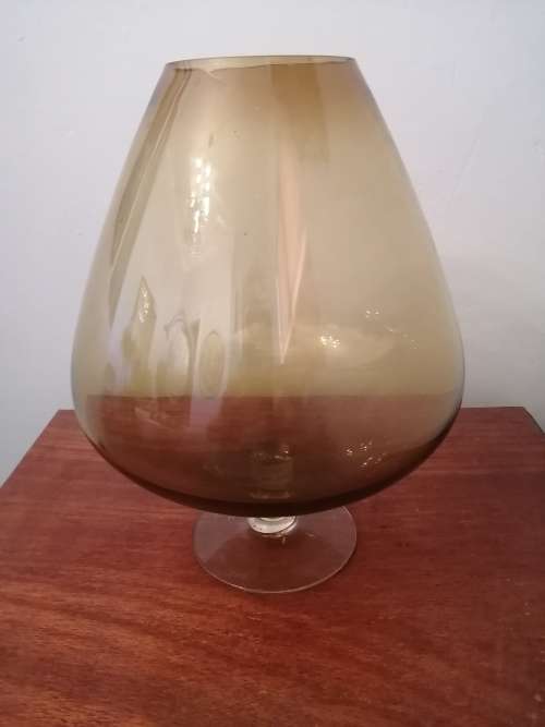 Venetian Glass Vase in Amber with Gold Tones