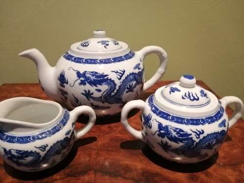 Blue and White Chinese Dragon teaset