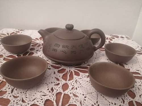 Yixing Zisha Teapot & 6 Bowls