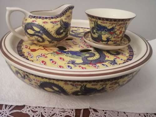 Golden Dragonware Creamer Set with Warming Tray