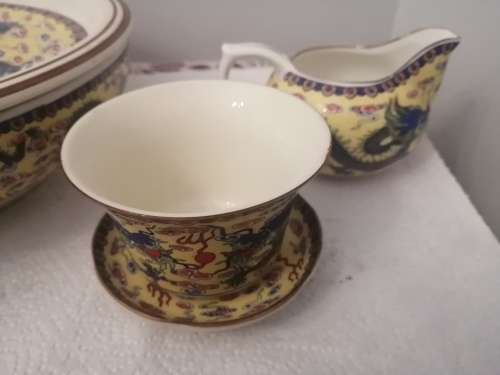 Golden Dragonware Creamer Set with Warming Tray