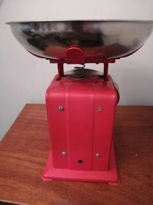 Red Enamel Kitchen Scale