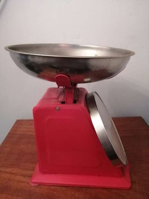 Red Enamel Kitchen Scale