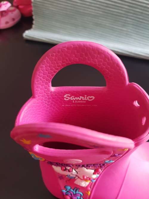 Crocs rain boots - Hello Kitty (authentic) girls (kids) size 8