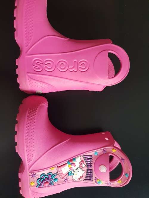 Crocs rain boots - Hello Kitty (authentic) girls (kids) size 8