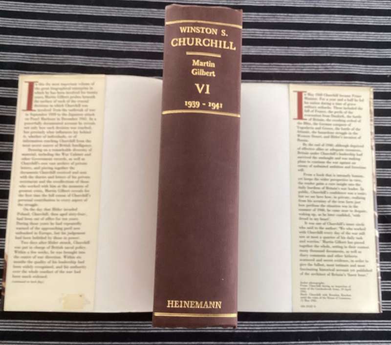 Winston Churchill - FINEST HOUR 1939 - 1941. Biography, by Martin Gilbert.
