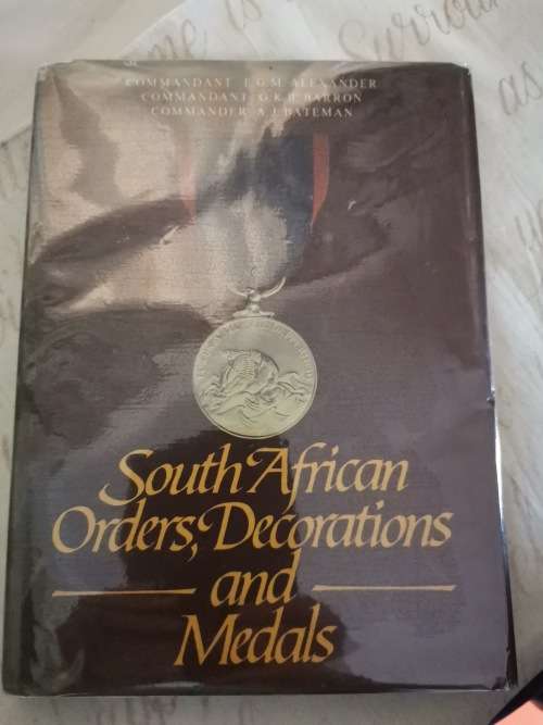 Book South African Orders Decrations and Medls