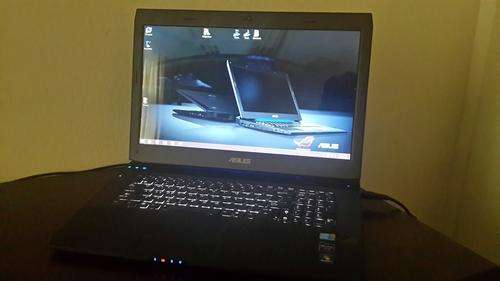 ASUS G73jh ROG 17 inch Gaming Laptop + Laptop Carrying Backpack