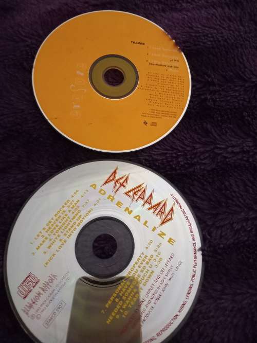 Music cds decorating
