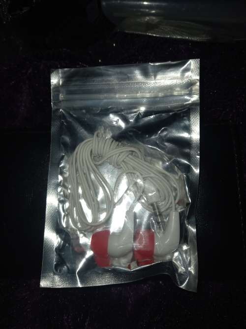 Cell phone head sets