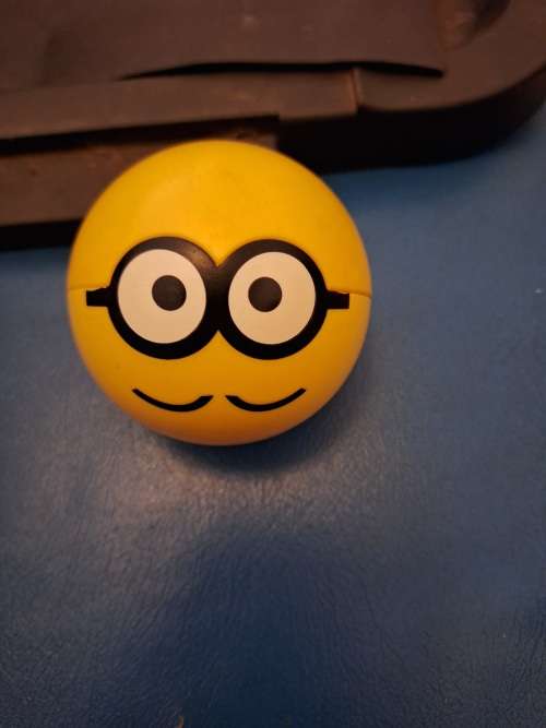 McDONALDS Minions toy collectible young gru, CAPSULES