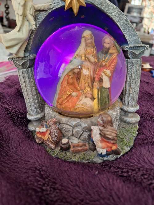 CHRISTMAS Church  jesus snow globes Catholic baby Jesus Snow Globe