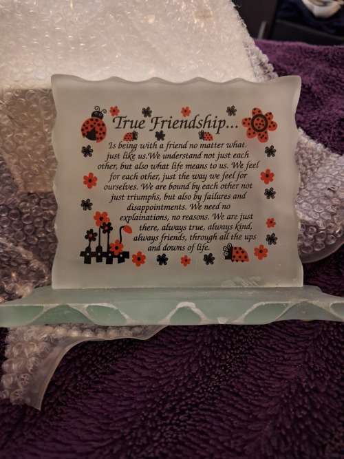 True Friendship Glass Stand